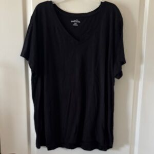 Eddie Bauer Black Short Sleeve V-Neck Tee